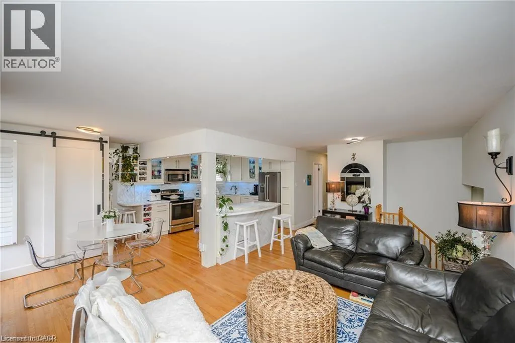 551 CHAMBERLAIN Road Unit# Upper, #Upper