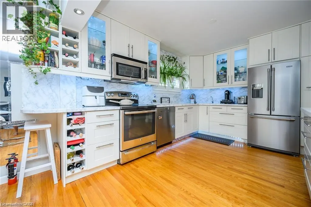 551 CHAMBERLAIN Road Unit# Upper, #Upper