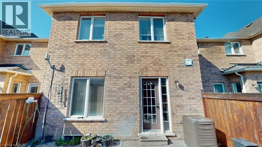 206 SPRINGSTEAD Avenue