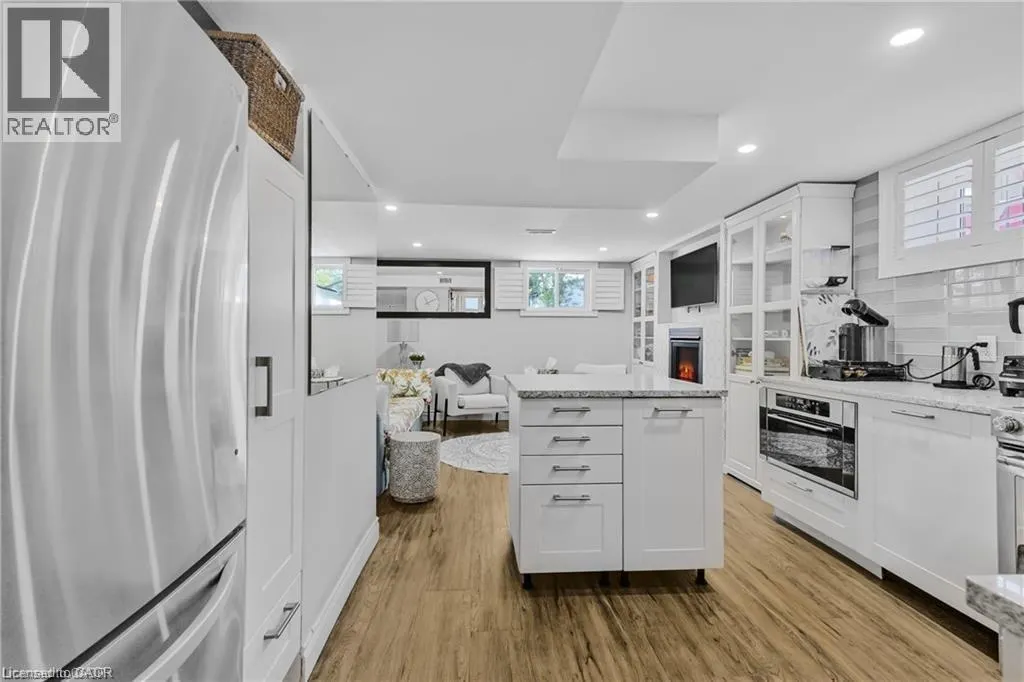551 CHAMBERLAIN Road Unit# Lower, #Lower