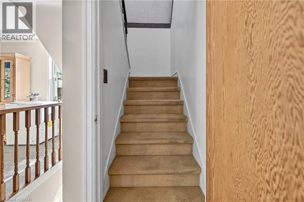 579 UPPER SHERMAN Avenue