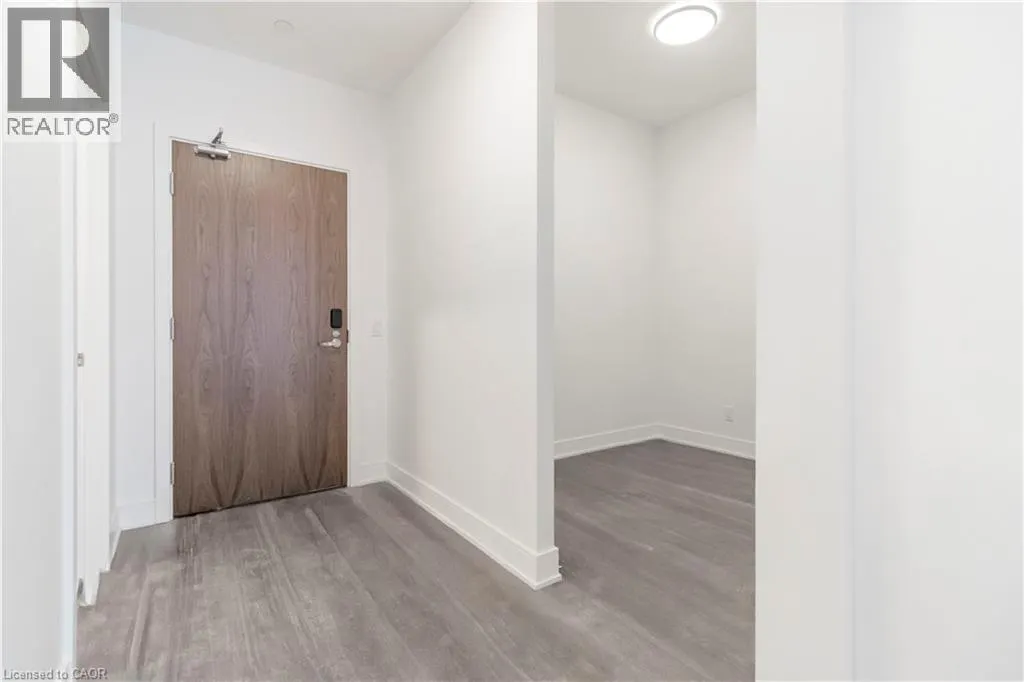 25 WELLINGTON Street S Unit# 409, #409