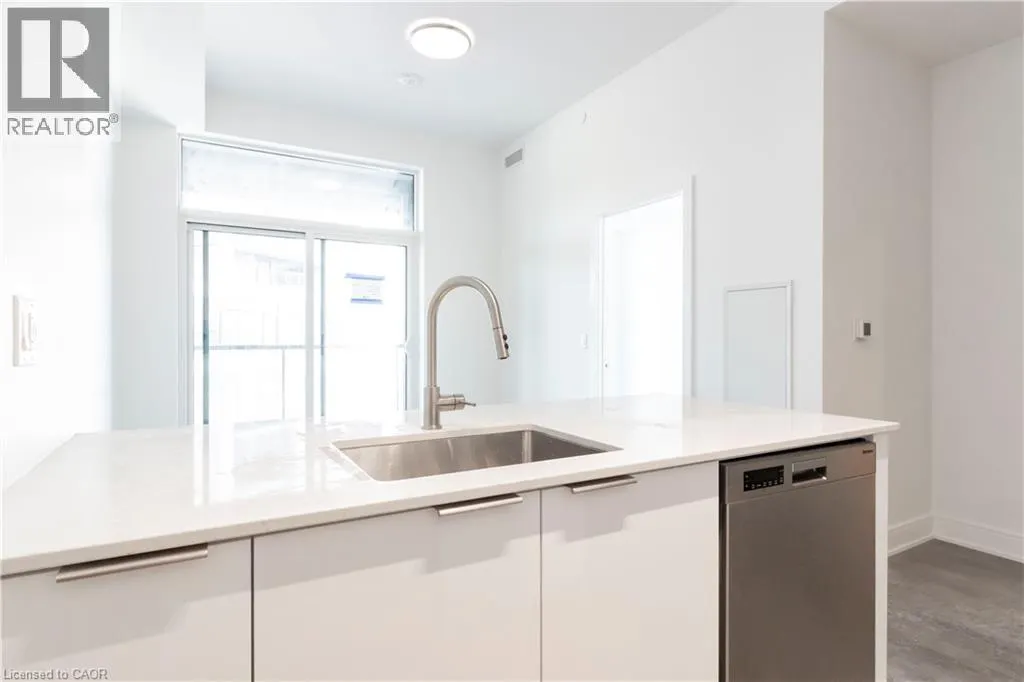 25 WELLINGTON Street S Unit# 409, #409