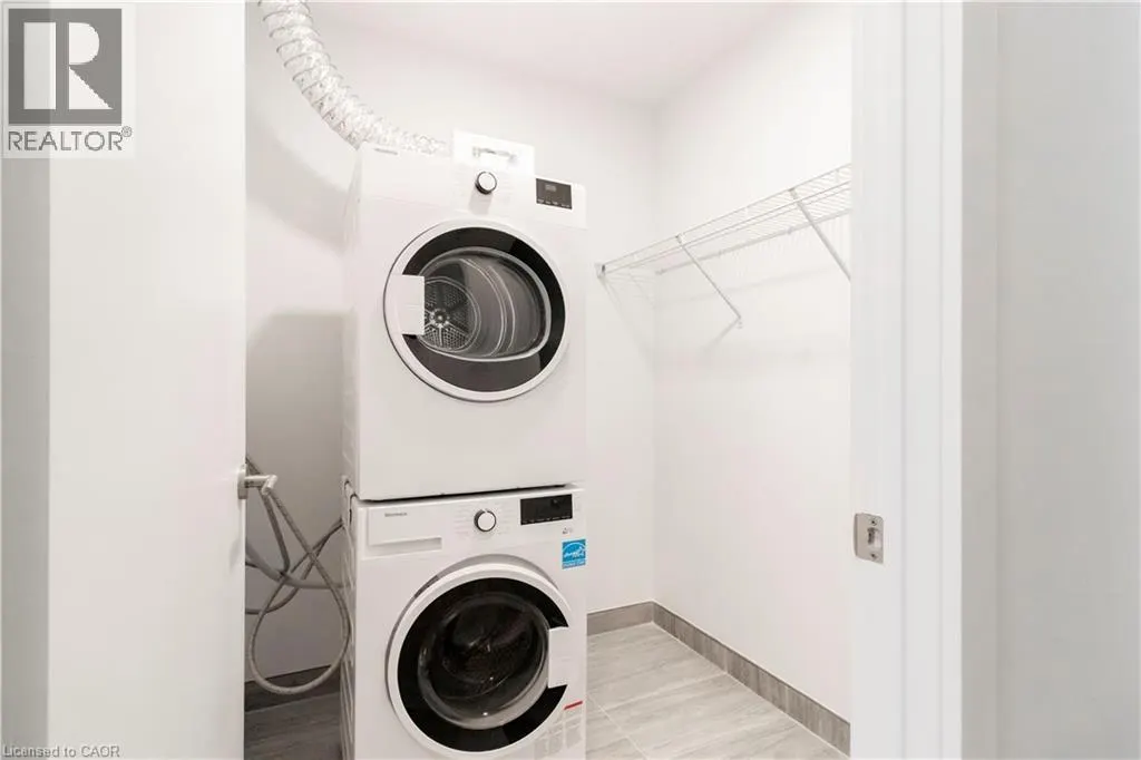 25 WELLINGTON Street S Unit# 409, #409