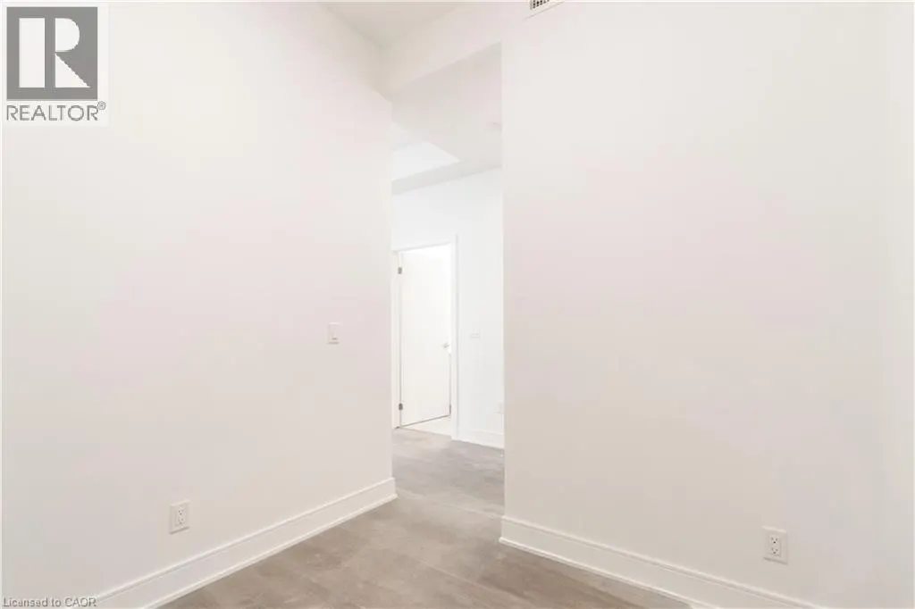 25 WELLINGTON Street S Unit# 409, #409