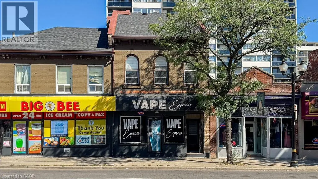 266 KING Street W
