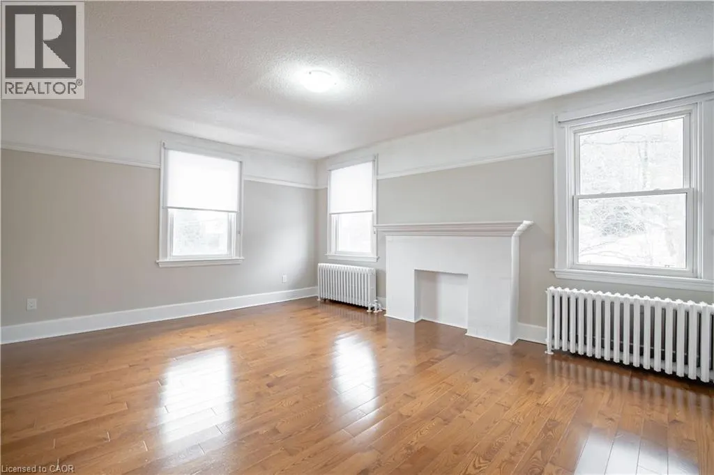 366 JOHN Street S Unit# 14, #14
