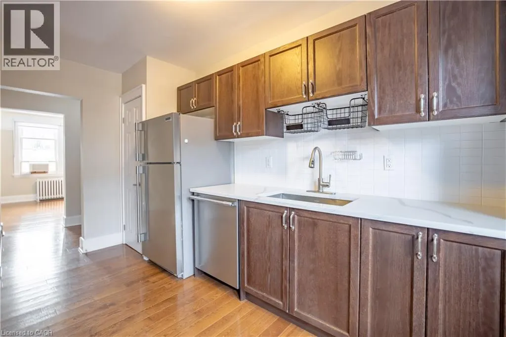 366 JOHN Street S Unit# 14, #14