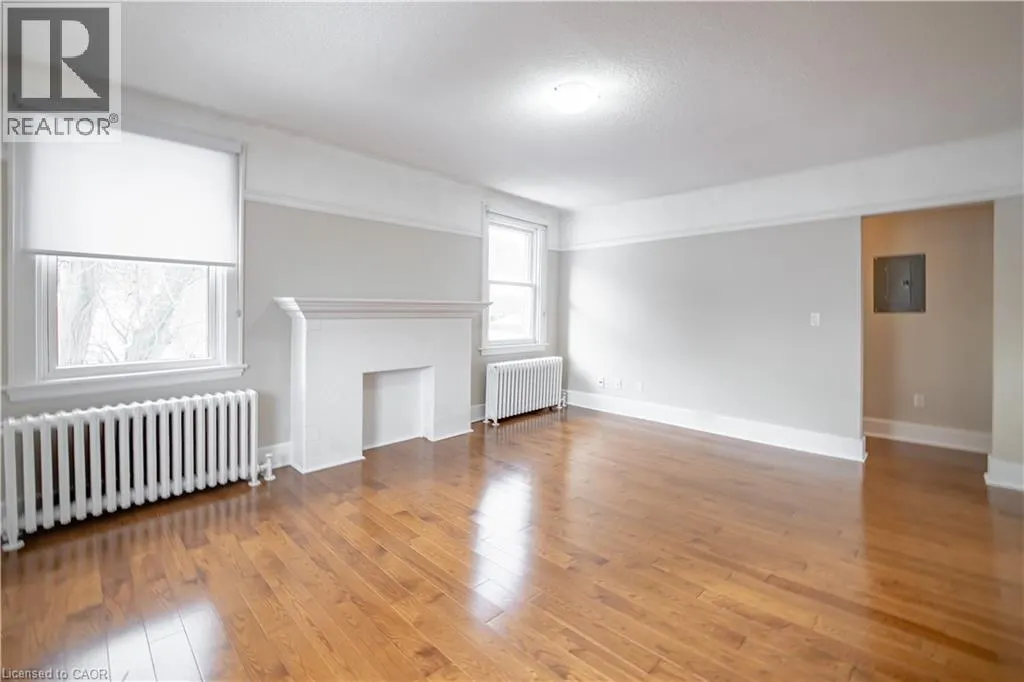 366 JOHN Street S Unit# 14, #14