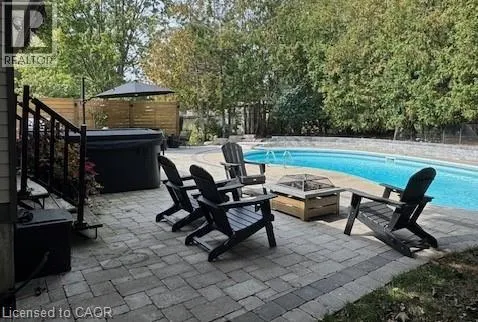 52 CINDY Avenue