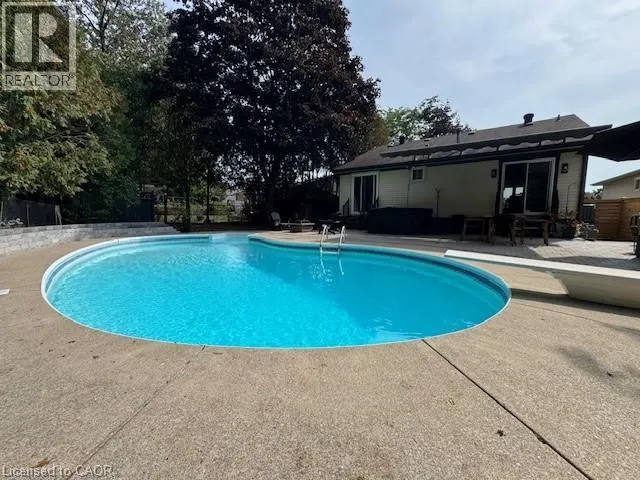 52 CINDY Avenue