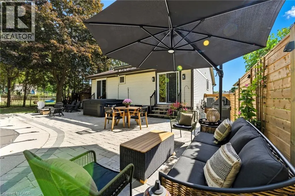 52 CINDY Avenue
