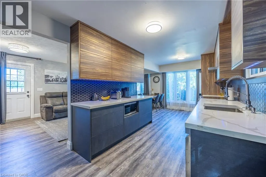 10 BECKETT Boulevard