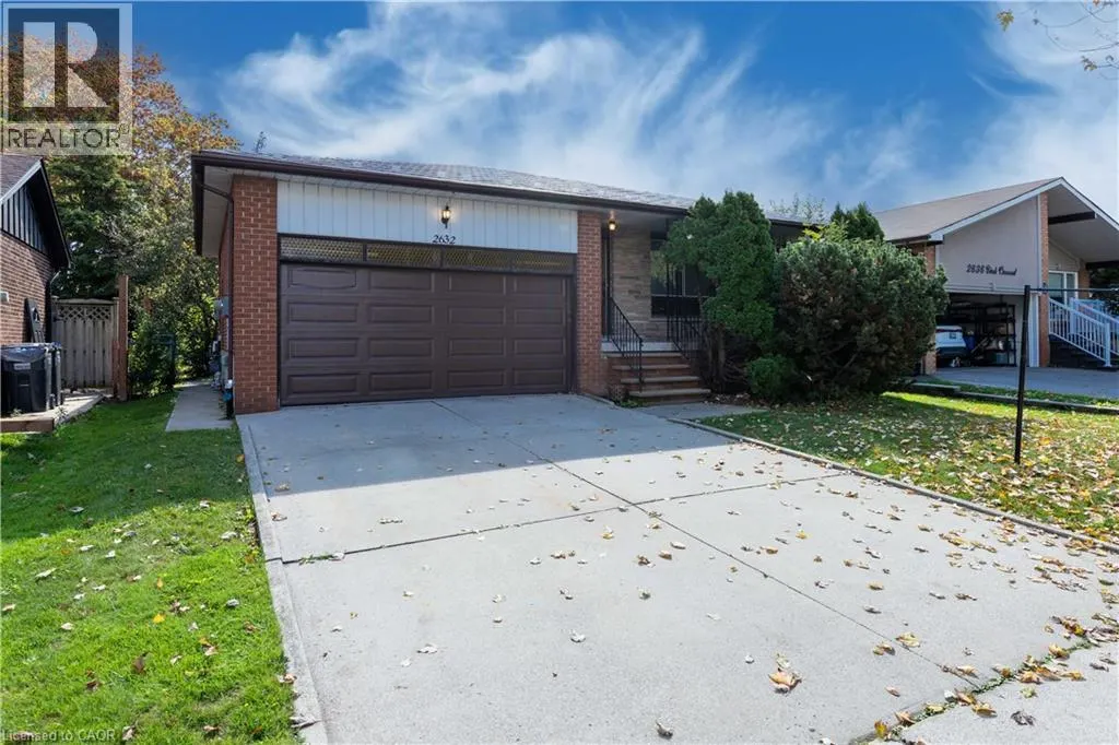 2632 BIRCH Crescent