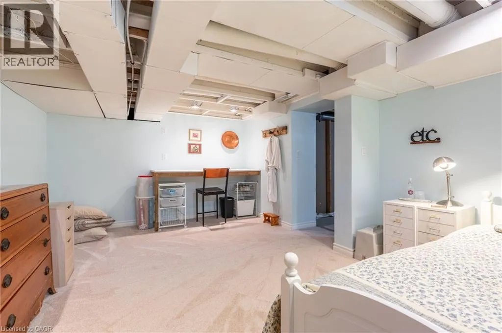 136 GLENARIFF Drive