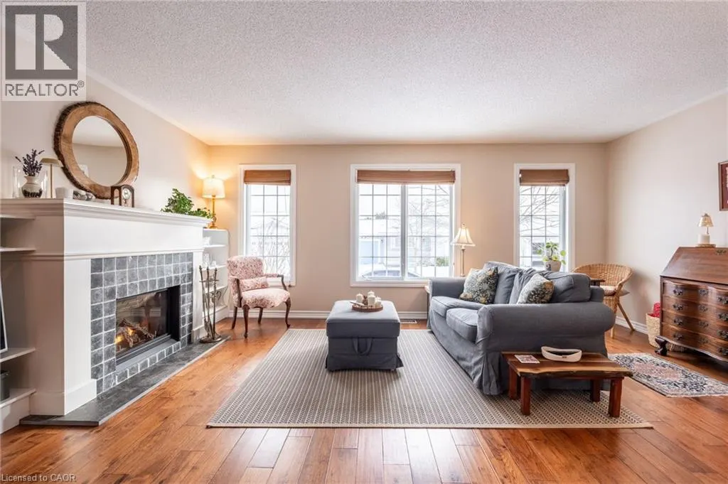 136 GLENARIFF Drive