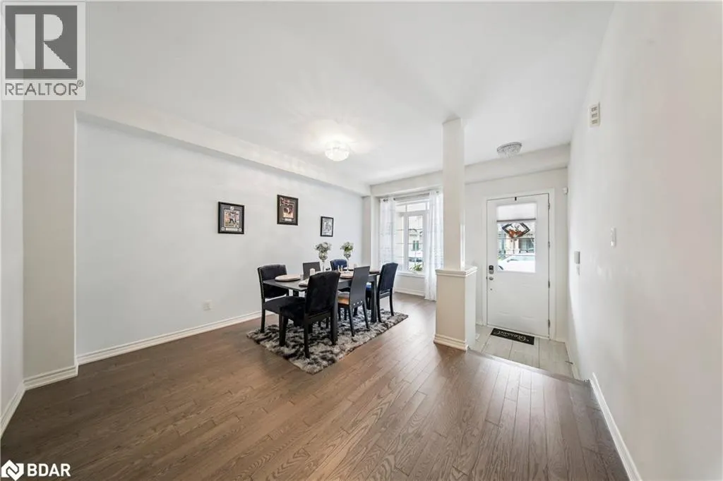4 HICKLING Lane