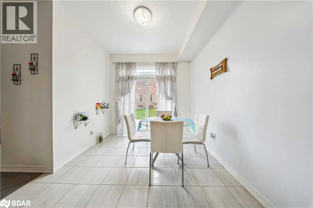 4 HICKLING Lane