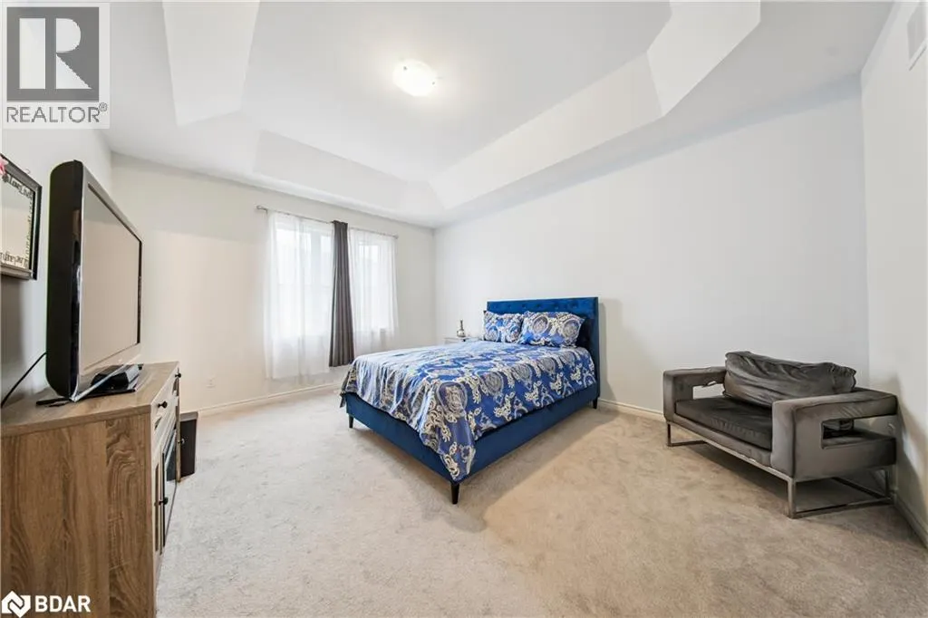 4 HICKLING Lane