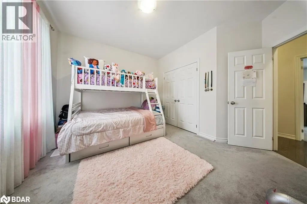 4 HICKLING Lane