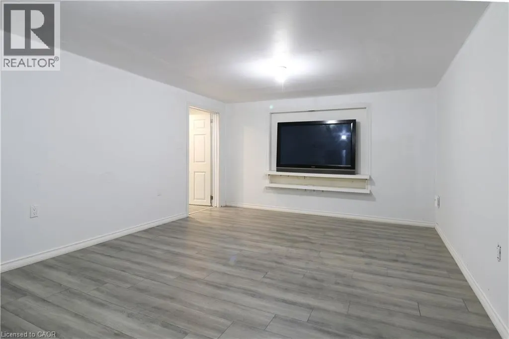 298 SECOND Road E