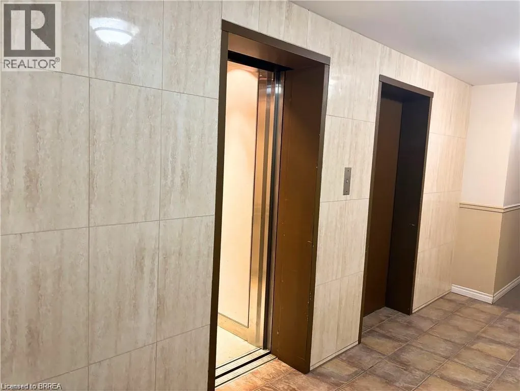 793 COLBORNE Street Unit# 207, #207