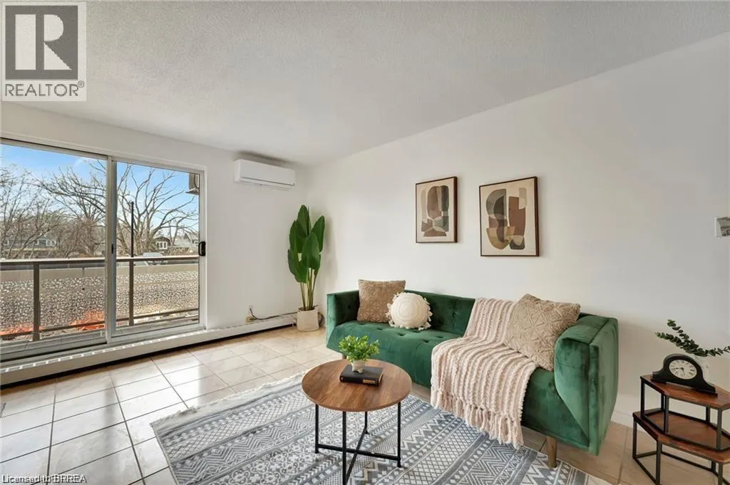793 COLBORNE Street Unit# 207, #207