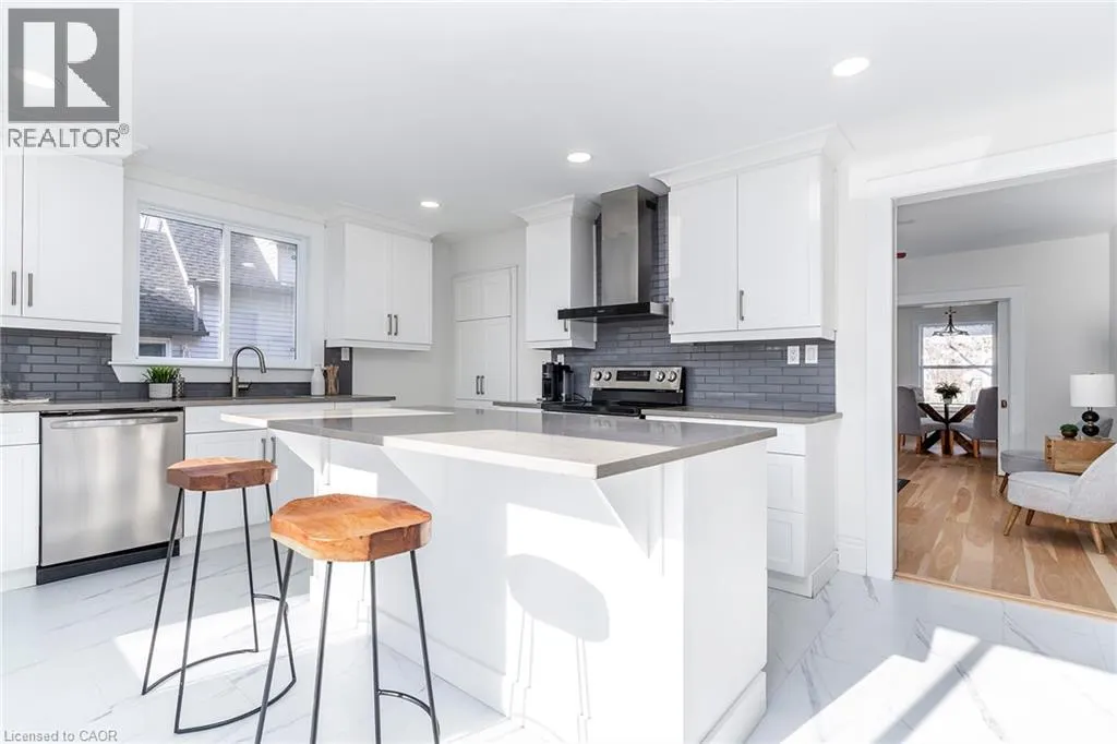 237 MAIN Street E