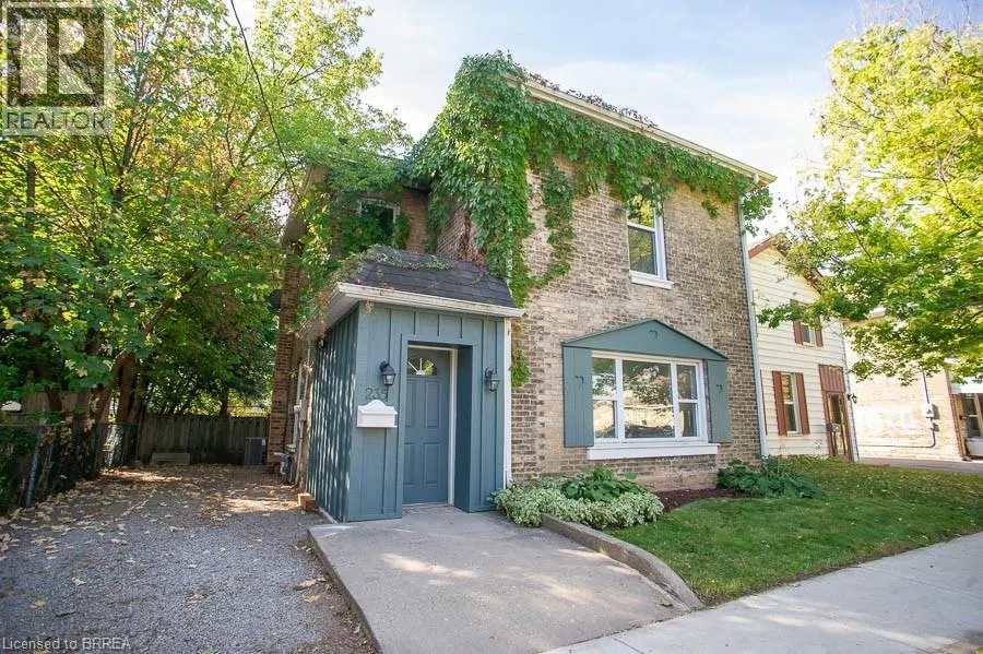 235 DARLING Street