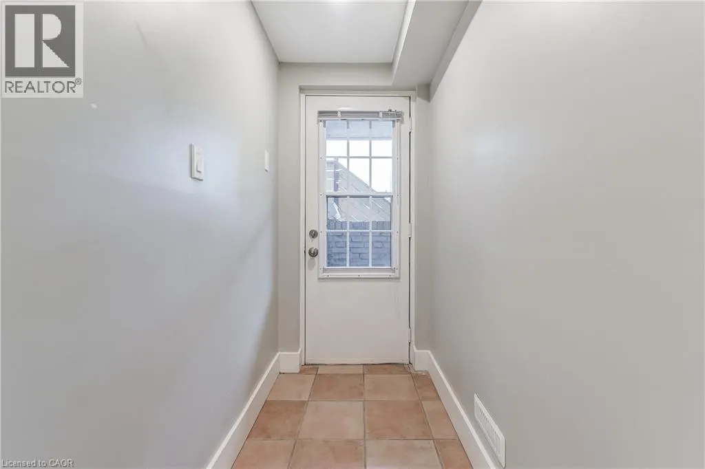 672 CASTLEGUARD Crescent Unit# 2, #2