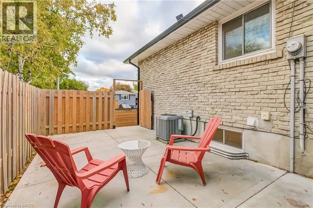 672 CASTLEGUARD Crescent Unit# 2, #2