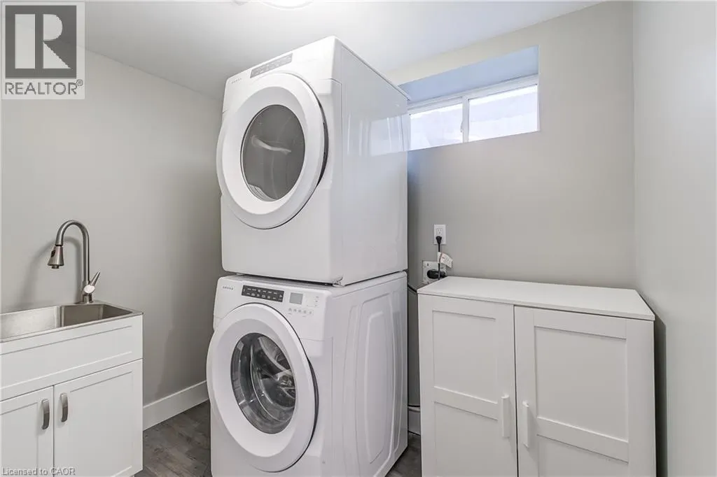 672 CASTLEGUARD Crescent Unit# 2, #2