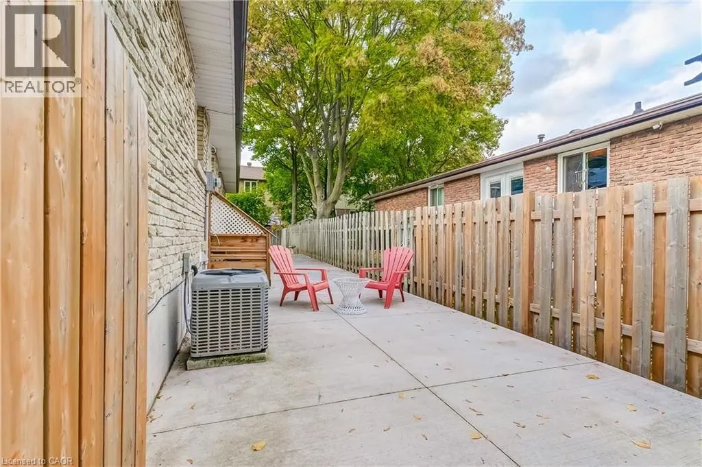 672 CASTLEGUARD Crescent Unit# 2, #2