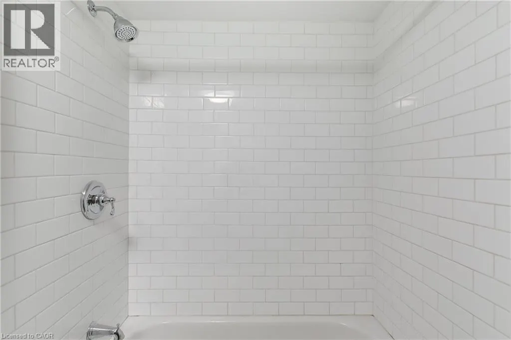 672 CASTLEGUARD Crescent Unit# 2, #2