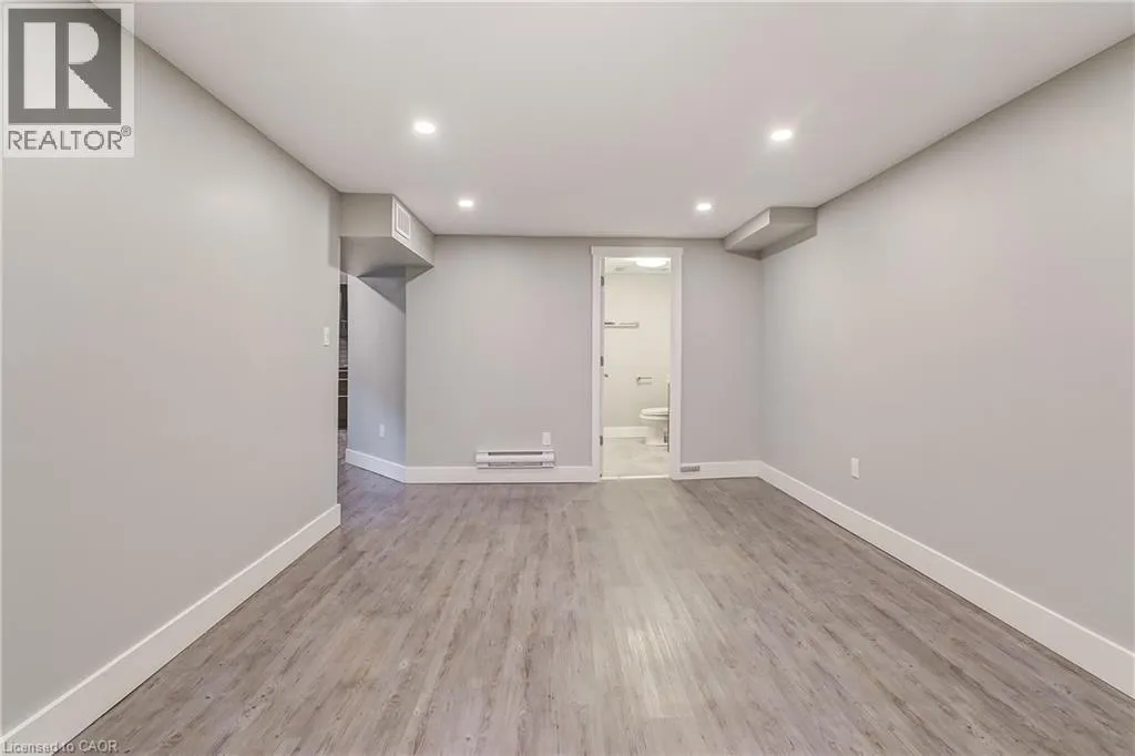 672 CASTLEGUARD Crescent Unit# 2, #2