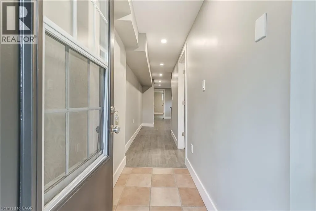 672 CASTLEGUARD Crescent Unit# 2, #2