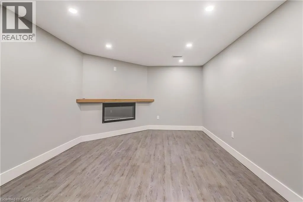 672 CASTLEGUARD Crescent Unit# 2, #2