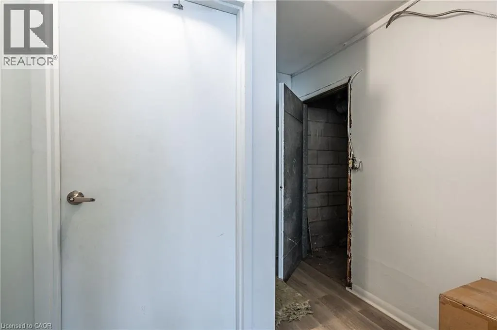 135 JAMES Street N Unit# 3, #3