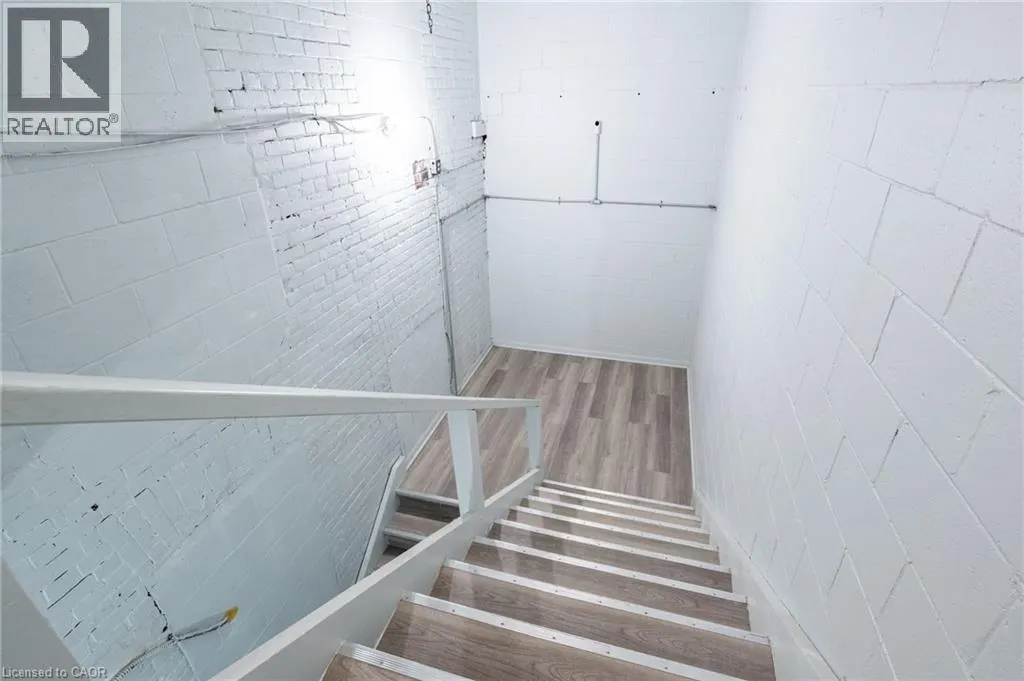 135 JAMES Street N Unit# 3, #3