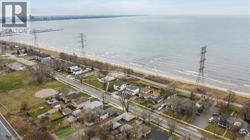1019 BEACH Boulevard