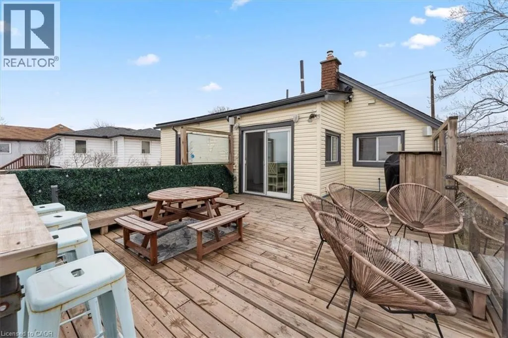 1019 BEACH Boulevard