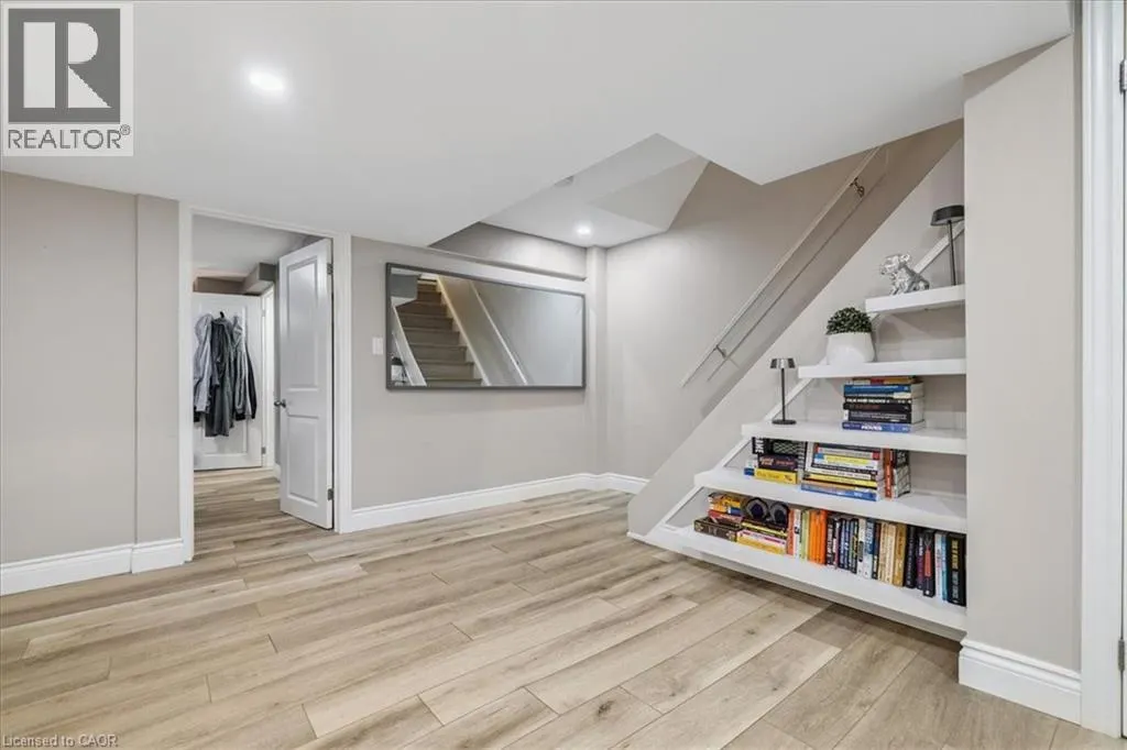 44 SUNVALE Place