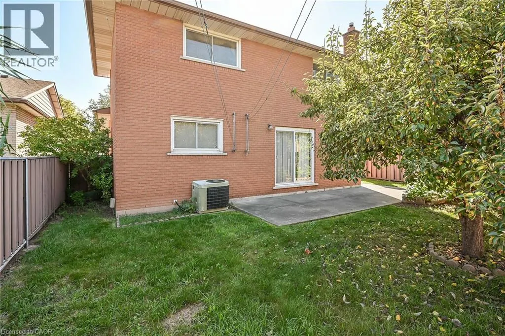 65 ELLINGTON Avenue
