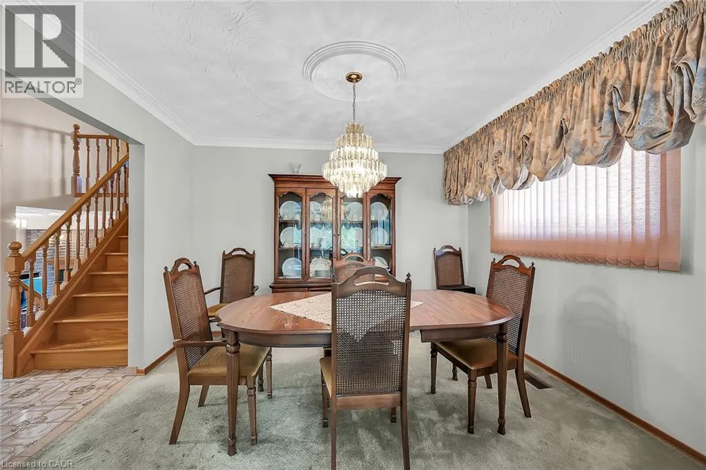 65 ELLINGTON Avenue
