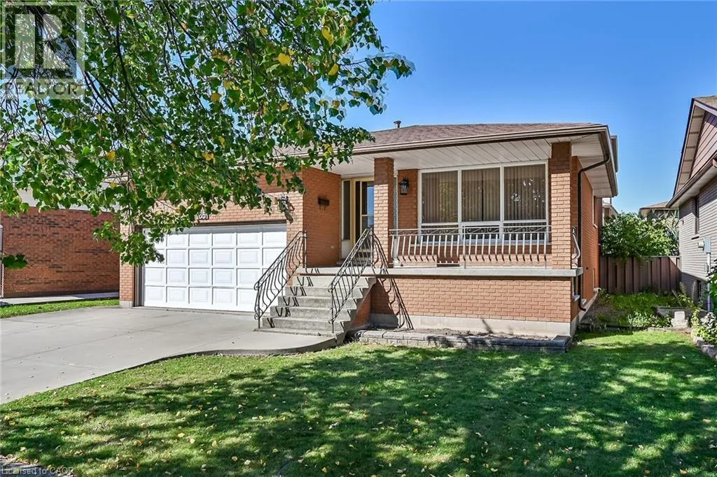 65 ELLINGTON Avenue