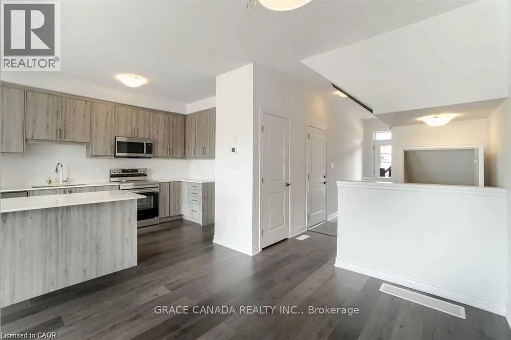39 JUNE CALLWOOD Way