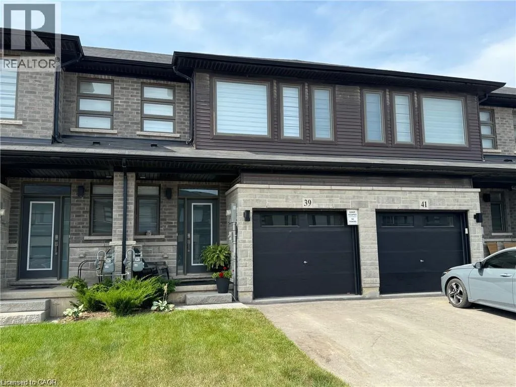 39 JUNE CALLWOOD Way