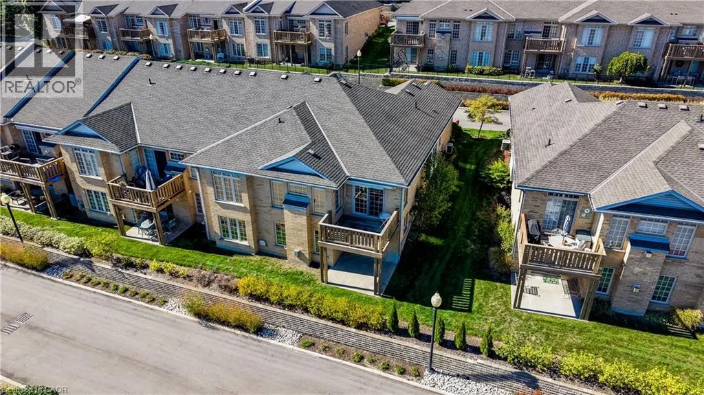 165 CHANDOS Drive Unit# 40, #40