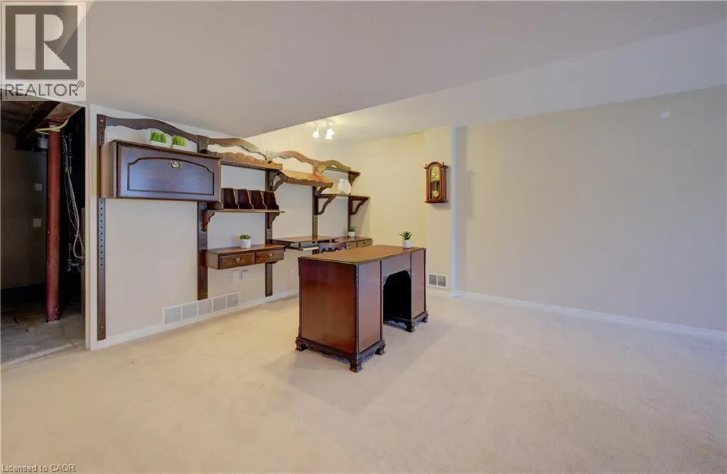 165 CHANDOS Drive Unit# 40, #40