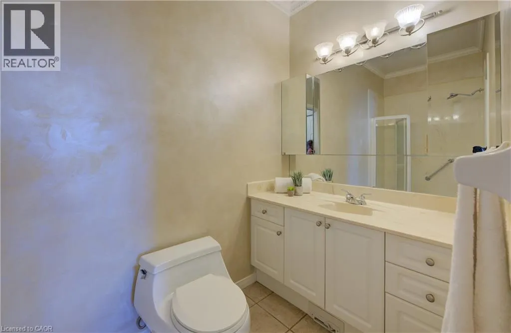 165 CHANDOS Drive Unit# 40, #40